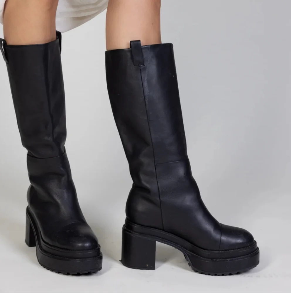 CULT GAIA Hana Block Heel Leather Boots